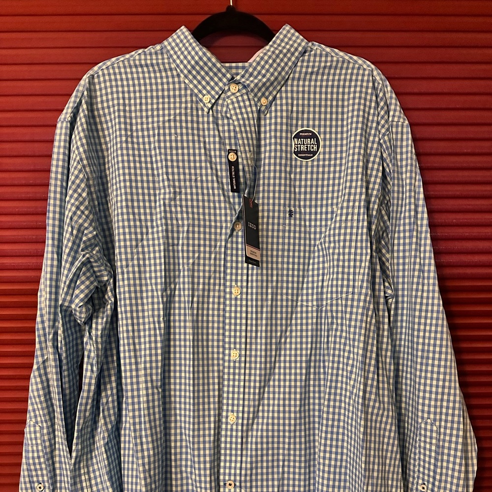 Izod Men’s Button up collared shirt in Blue Plaid size XL NWT